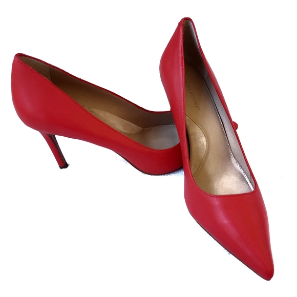 Banana Republic Shoes Banana Republic Pumps Nwot Poshmark